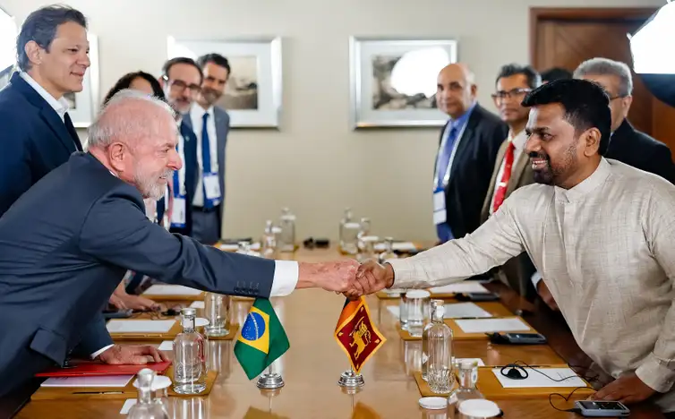 19.02.2026 - Presidente da República, Luiz Inácio Lula da Silva, durante reunião Bilateral com Presidente do Sri Lanka, Anura Kumara Dissanayake.
Nova Délhi - Índia.

Foto: Ricardo Stuckert / PR
