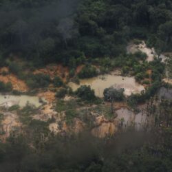 Congresso tem 2 anos para autorizar indígenas explorar mineração legal